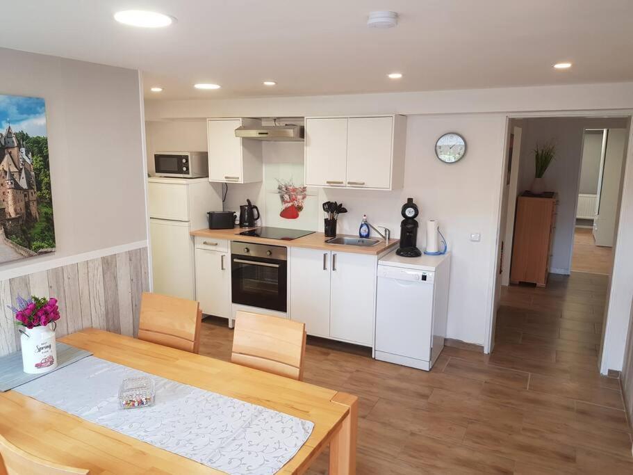 Ferienwohnung Bela, Naehe Nuerburgring Luxem Eksteriør bilde